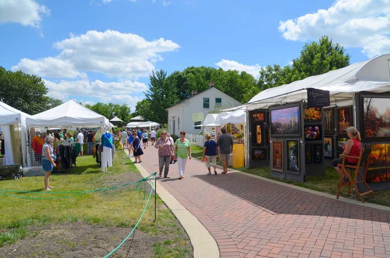 Naperville Woman's Club Annual Art Fair