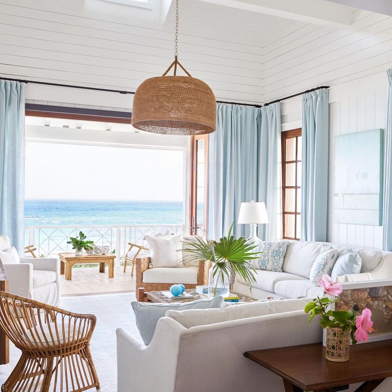 Nautical-Themed Décor