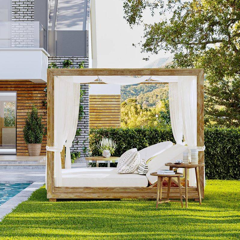Cabana with Resort-Style Daybeds