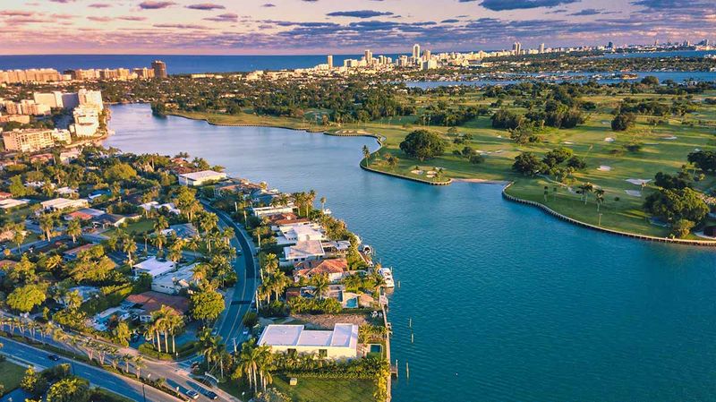 Discover Florida's 50 Most Elite Suburbs, Miami Takes The Lead - Decor Hint Bay Harbor Islands