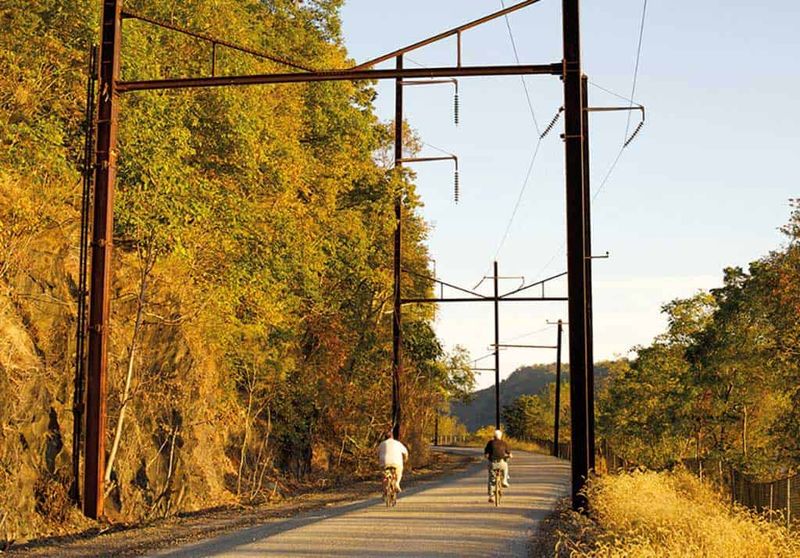 10 Abandoned Pennsylvania Railroads Nature Is Slowly Taking Back - Decor Hint Enola Low Grade Line - Lancaster County