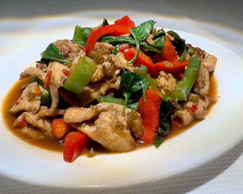 Eat Your Way Through New York City With 12 Iconic Food Spots Worth The Hype - Decor Hint SriPraPhai (Queens)