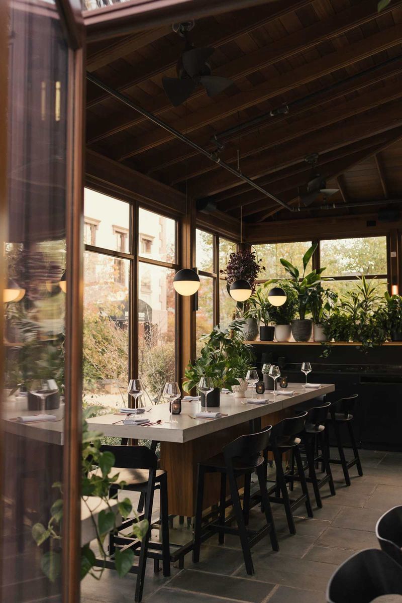 Elegant DC Restaurants Ideal For Romantic Dinners And Celebrations - Decor Hint Little Pearl