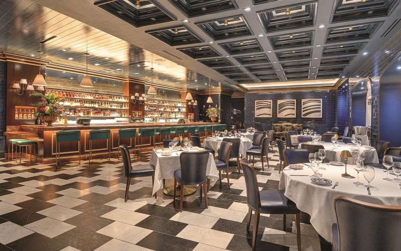 Best Food Spots To Try In Las Vegas, Nevada - Decor Hint Carbone at ARIA