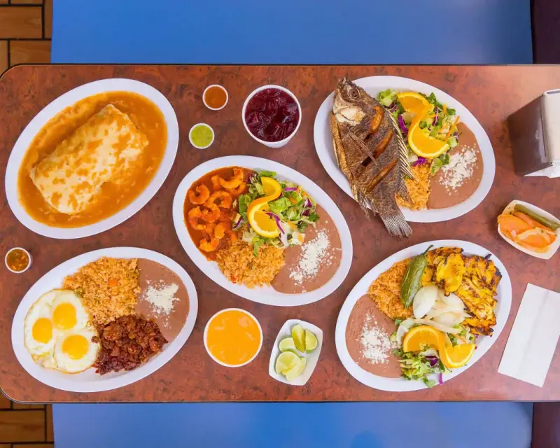 Family-Owned Mexican Restaurants In Illinois Locals Can't Get Enough Of - Decor Hint El Molcajete Restaurant - Decatur