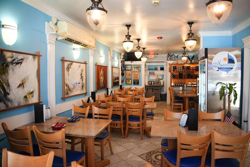 Greek Restaurants In Florida Serving Real Mediterranean Comfort Food - Decor Hint Santorini Greek Kitchen - Fort Lauderdale