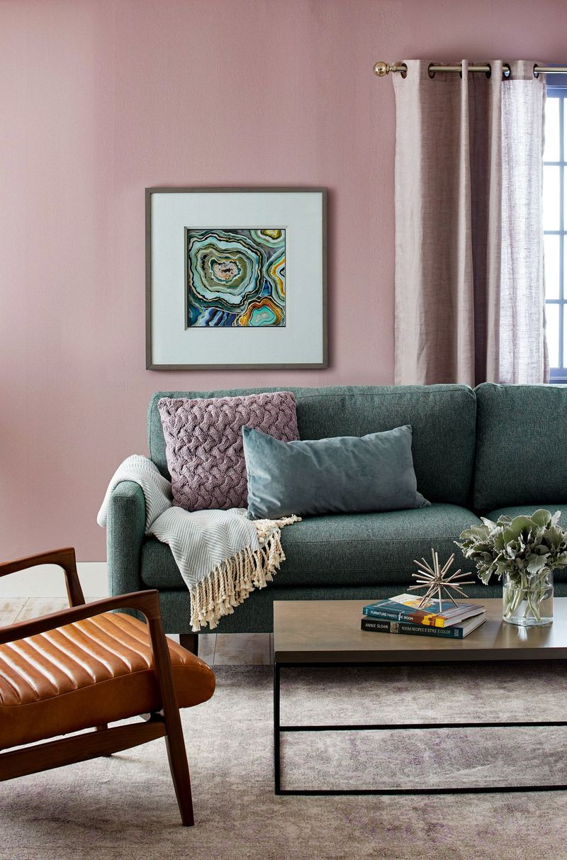 11 California Paint Colors That Date Living Rooms - Decor Hint Mauve Madness