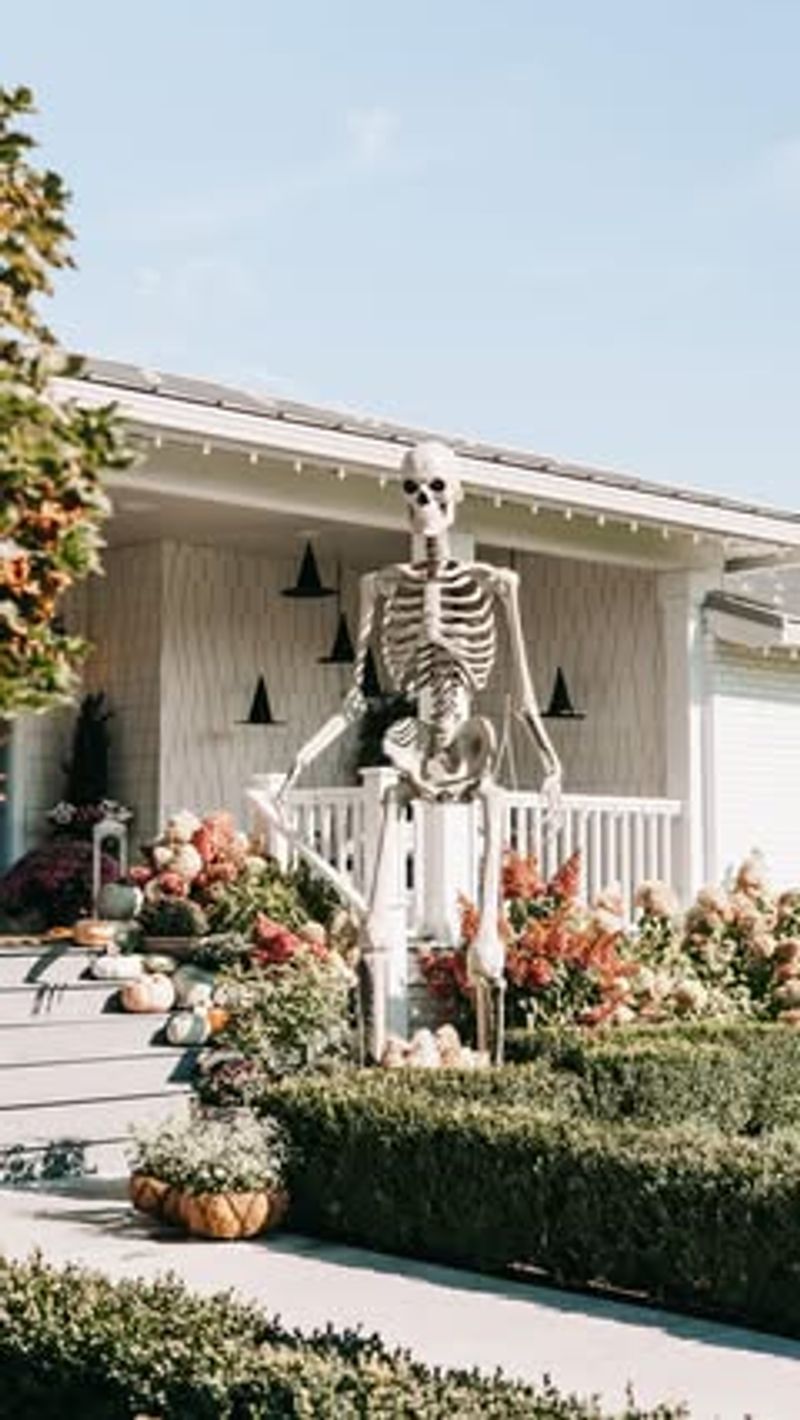 Texas Homeowners Go All Out With These Creepy Yard Displays - Decor Hint Giant Skeleton Takeover