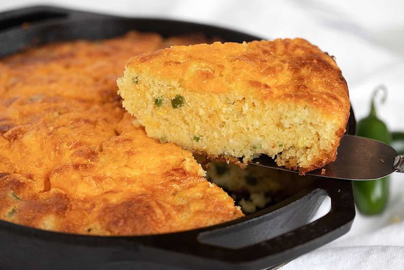20 Texas Recipes Locals Will Defend Until The End - Decor Hint Cornbread With Jalapeños