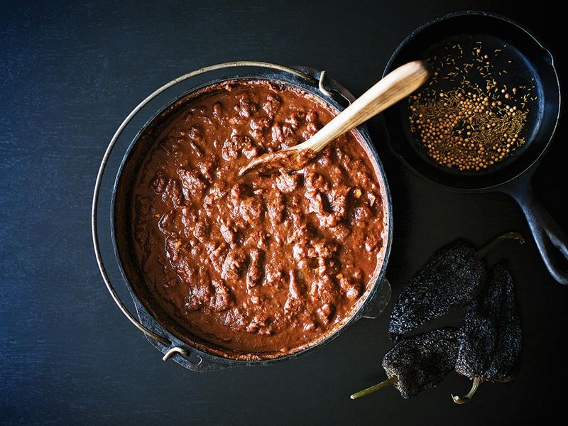 Texas' Slow Cooker Chili Is The Southern Comfort Classic You Will Make Again And Again - Decor Hint What Makes Texas Chili Different