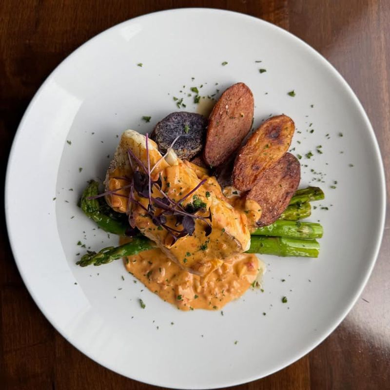 14 Hidden Montana Restaurants Where Fried Fish Steals The Show - Decor Hint Missoula Fish Company