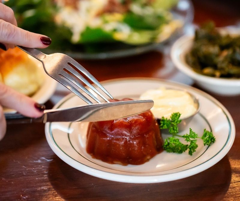 Georgia Soul Food Restaurants That Feel Like A Sunday Dinner At Grandma's - Decor Hint Colonnade Restaurant