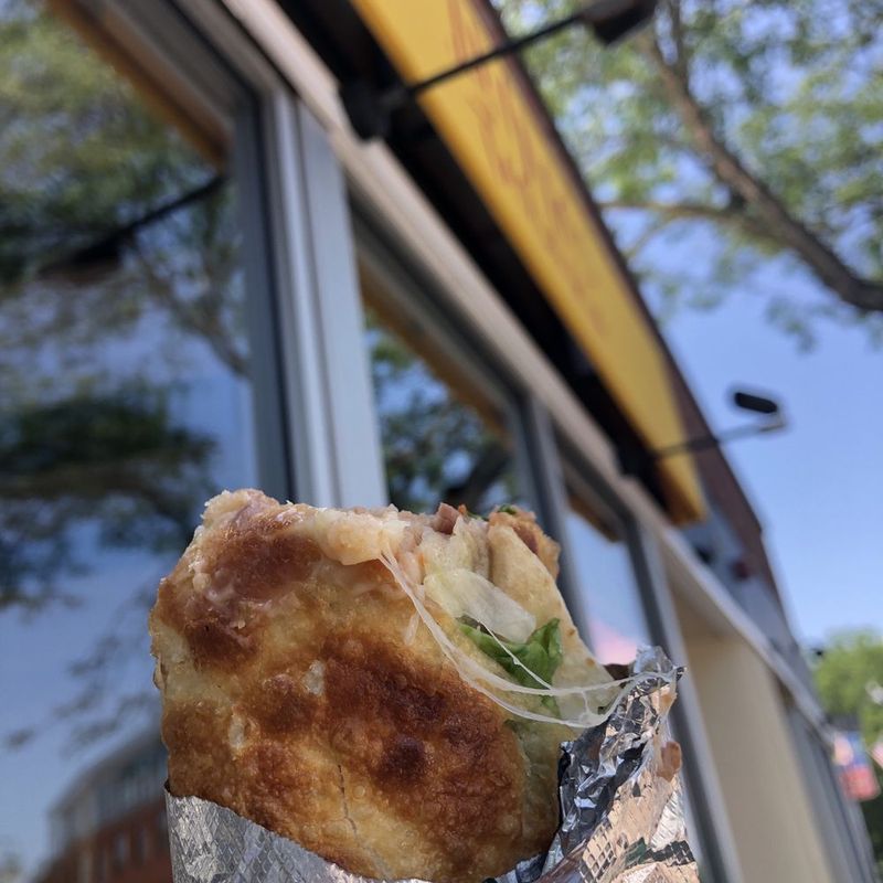 13 Off-The-Radar Massachusetts Restaurants Worth Discovering - Decor Hint Anna's Taqueria, Boston
