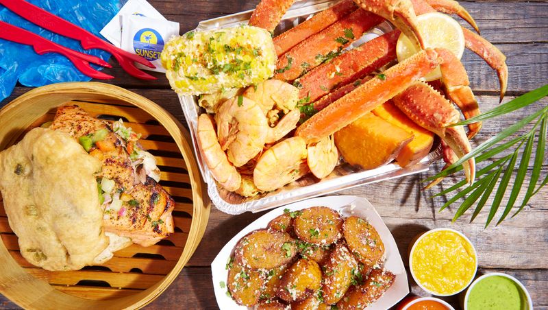 16 Maine Fish Fry Spots That Turn Friday Nights Into A Crunchy Tradition - Decor Hint Cod End in Tenants Harbor