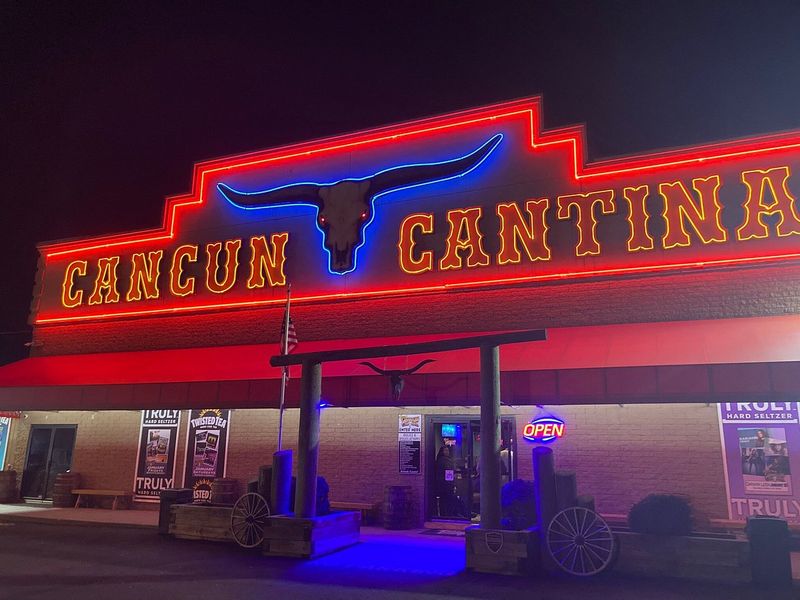 10 Maryland Buffets Serving Endless Comfort Food Favorites - Decor Hint Cancun Cantina