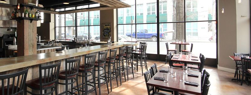 10 Virginia Dining Gems Locals Swear By - Decor Hint Rappahannock Oyster Bar