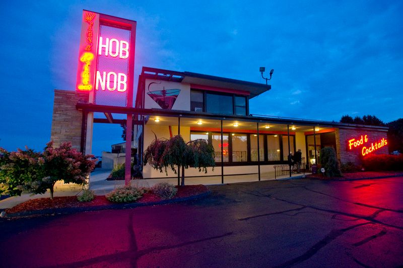 HobNob Supper Club