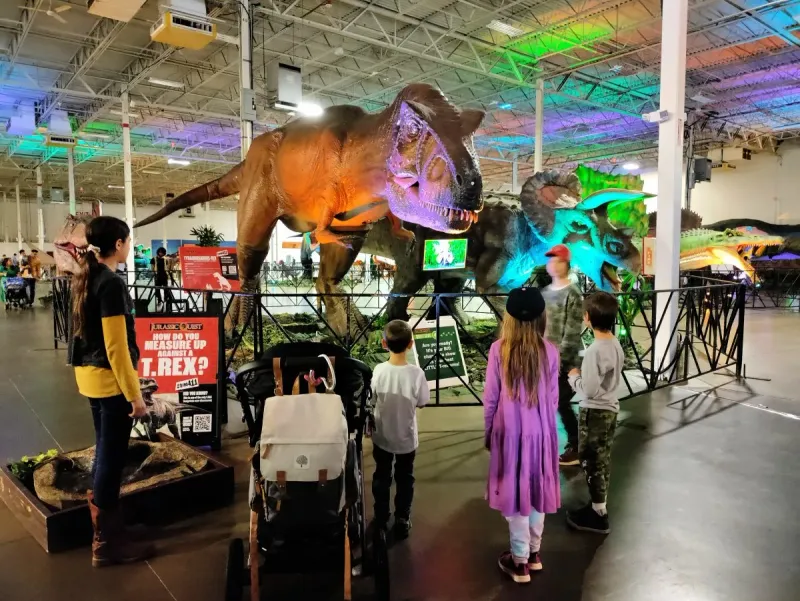 Dino-Themed Photo Booths