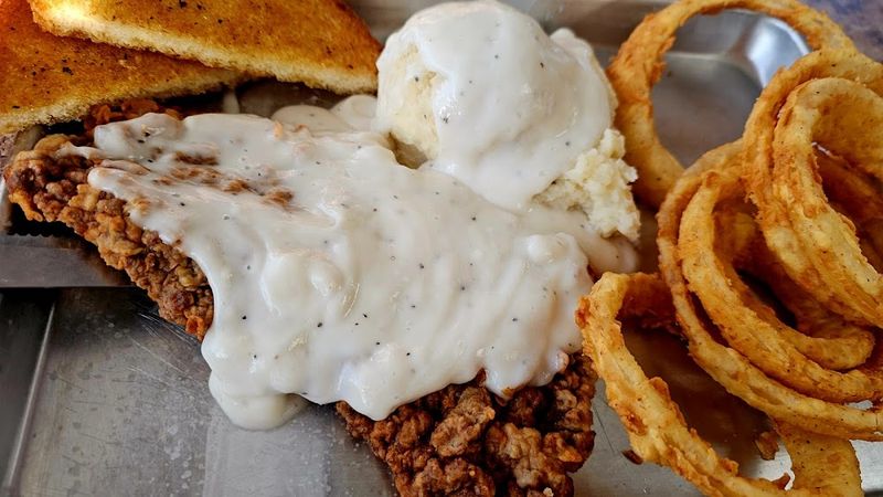 18 Michigan Restaurants Serving Chicken Fried Steak Just Like Grandma Used To Make - Decor Hint Steve's Ranch - Grand Rapids
