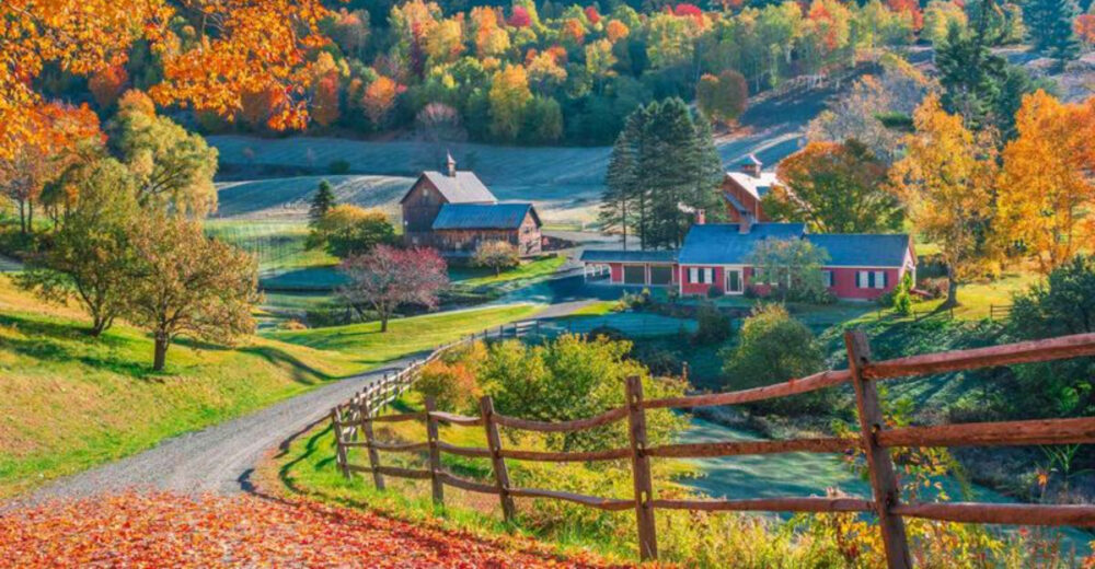 The Dreamy Small Town In Vermont That Looks Straight Out Of A Hallmark Movie - Decor Hint