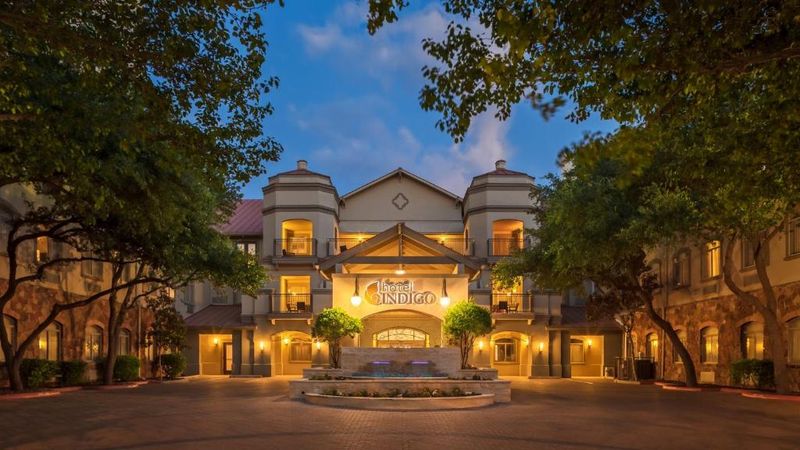 Hotel Indigo San Antonio Riverwalk