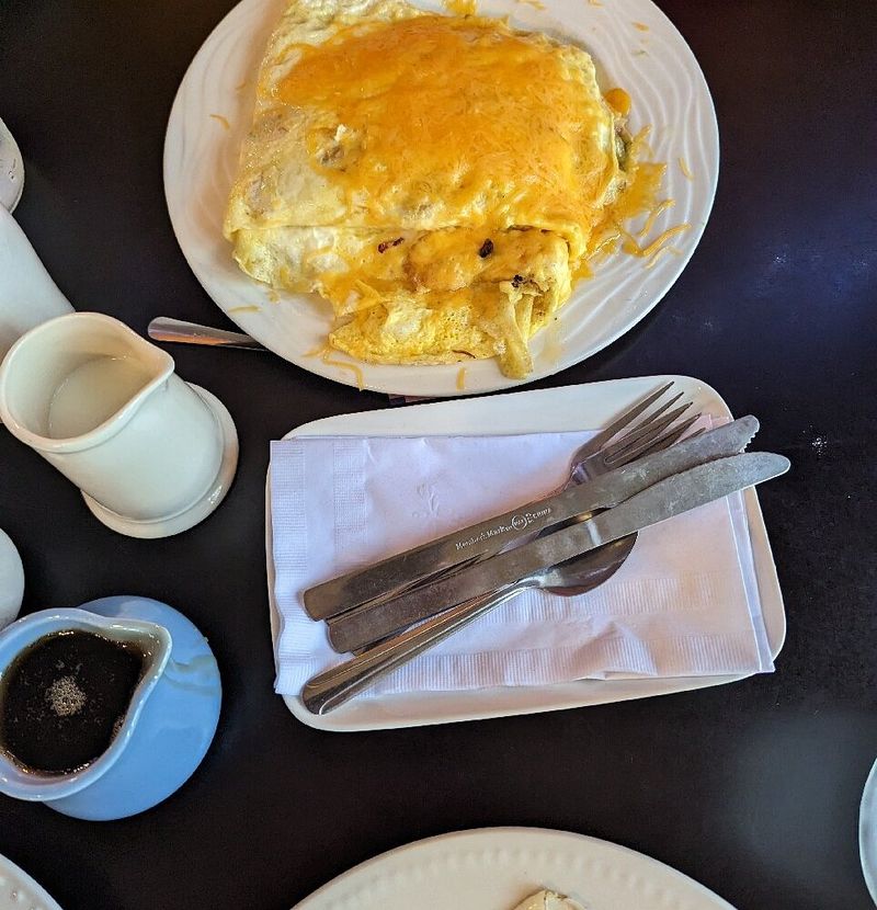 An Arkansas Diner Serving Classic Omelets For Generations - Decor Hint Signature Omelets And What Makes Them Special