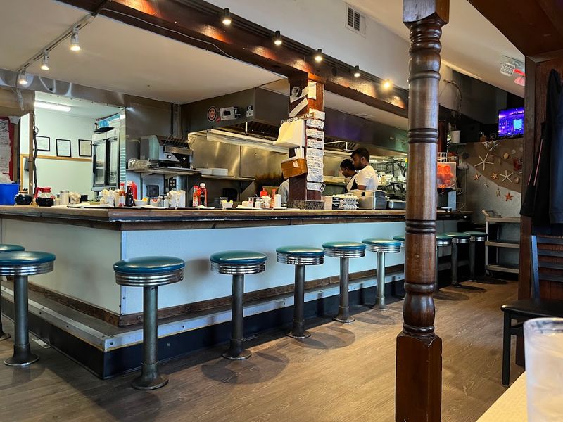 Hidden Gem Restaurants In Georgia That Belong On Your Must Try List - Decor Hint The Breakfast Club – Tybee Island