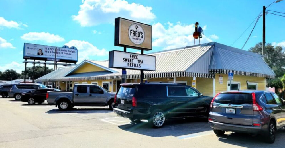 The Florida Buffet That Keeps Generations Coming Back - Decor Hint