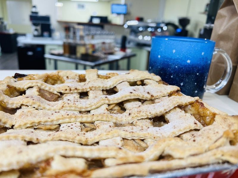 Auntie Em's Coffee & Pie, Centerville