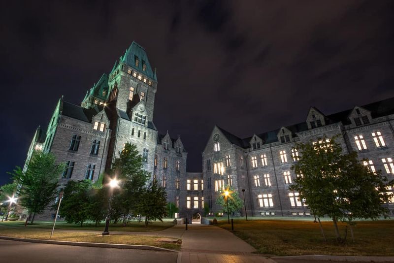 14 Haunted Places In Western New York That'll Give You Serious Chills - Decor Hint The Hotel Henry