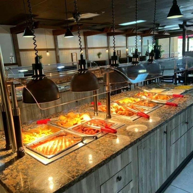 Golden Corral: Columbus' Buffet Behemoth