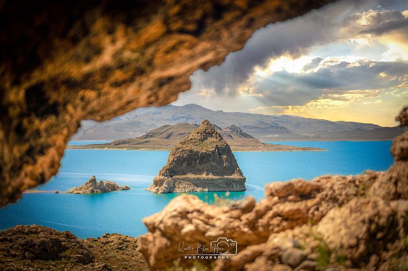 The Hidden Oasis In Nevada Locals Wish Stayed Secret - Decor Hint Surreal Natural Beauty