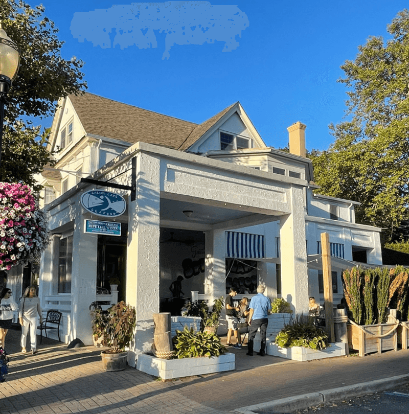 Where Locals Dine By The Water