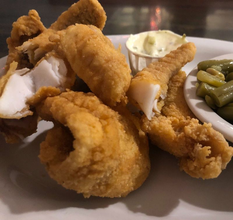 11 Indiana Fish Fry Favorites Locals Line Up For Every Friday - Decor Hint Big Eyed Fish
