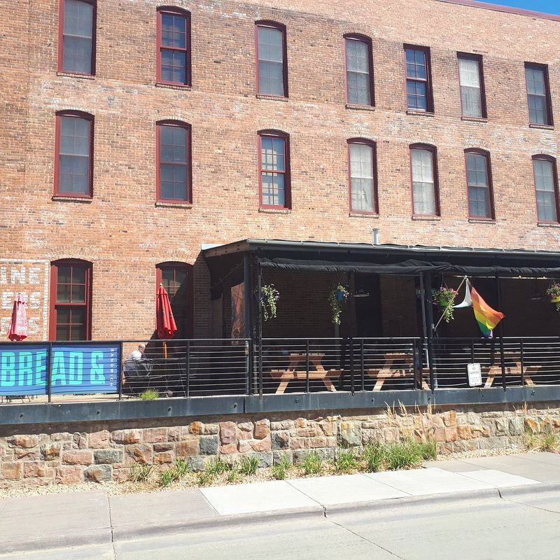 10 South Dakota Lobster Roll Joints Offering Simple, Fresh Flavor - Decor Hint Bread & Circus Sandwich Kitchen