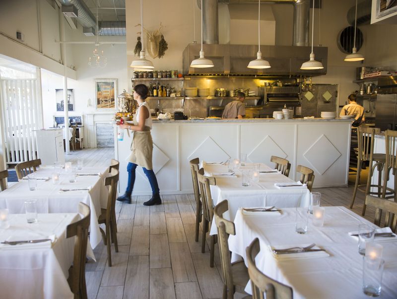 14 Arizona Restaurants So Romantic They're Getting National Attention - Decor Hint Crudo