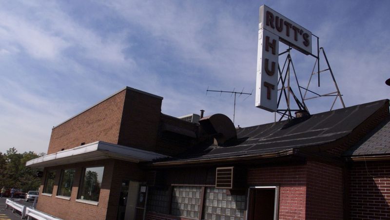 The New Jersey Hot Dog Spot Locals Say Defines The State - Decor Hint The Legacy Of Rutt's Hut In Hot Dog History