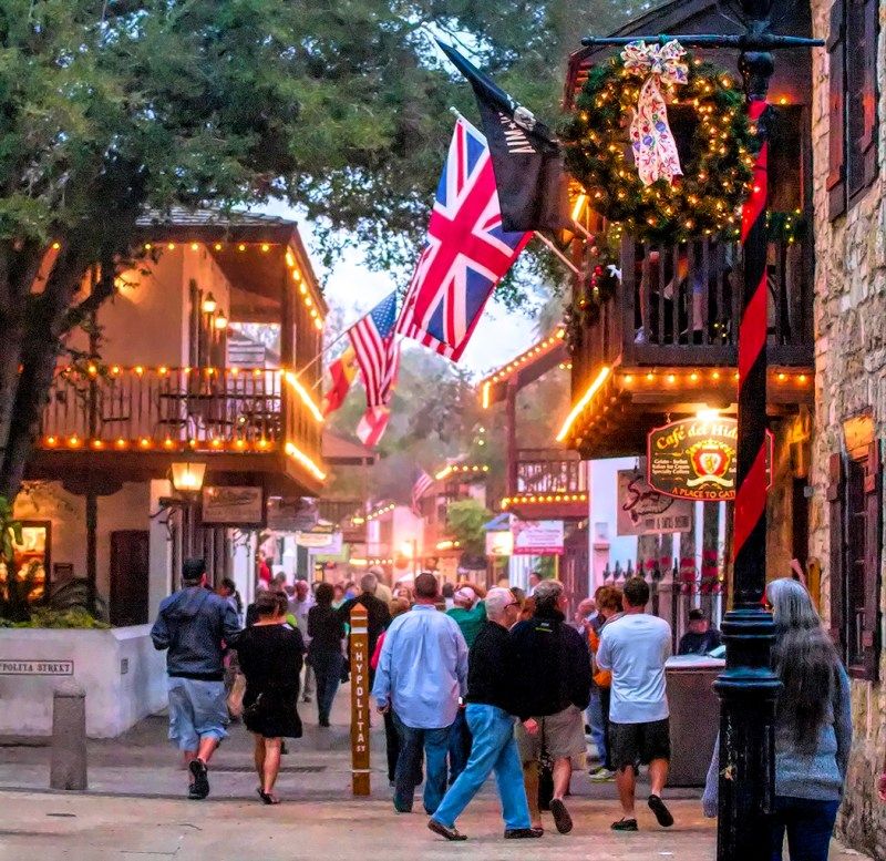 St. Augustine's Nights of Lights Make This Coastal Florida Town A Must-Visit Before Christmas - Decor Hint Charming Shops and Restaurants Stay Open Late for Evening Visitors