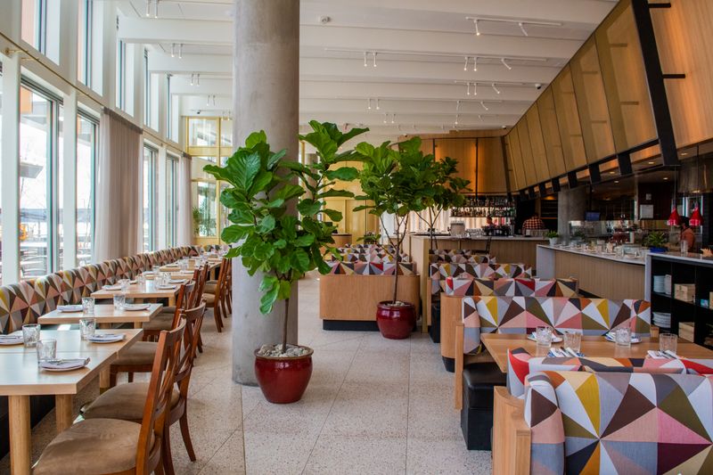 Virginia Restaurants Where The View Matches The Flavor - Decor Hint Ada's On The River, Alexandria