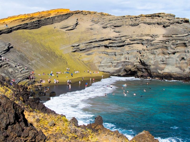 The Rare Green Sand Beach In Hawaii Glows Like An Emerald - Decor Hint Papakōlea Beach And Its Otherworldly Green Glow