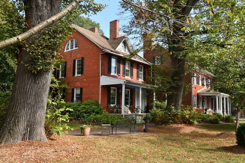 17 Classic Maryland Restaurants Locals Never Gave Up On - Decor Hint Elkridge Furnace Inn