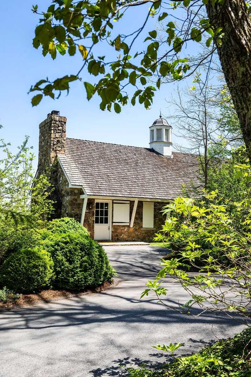 Cozy California Inns That Capture Perfect Cottagecore Vibes - Decor Hint Blackberry Farm In Napa Valley