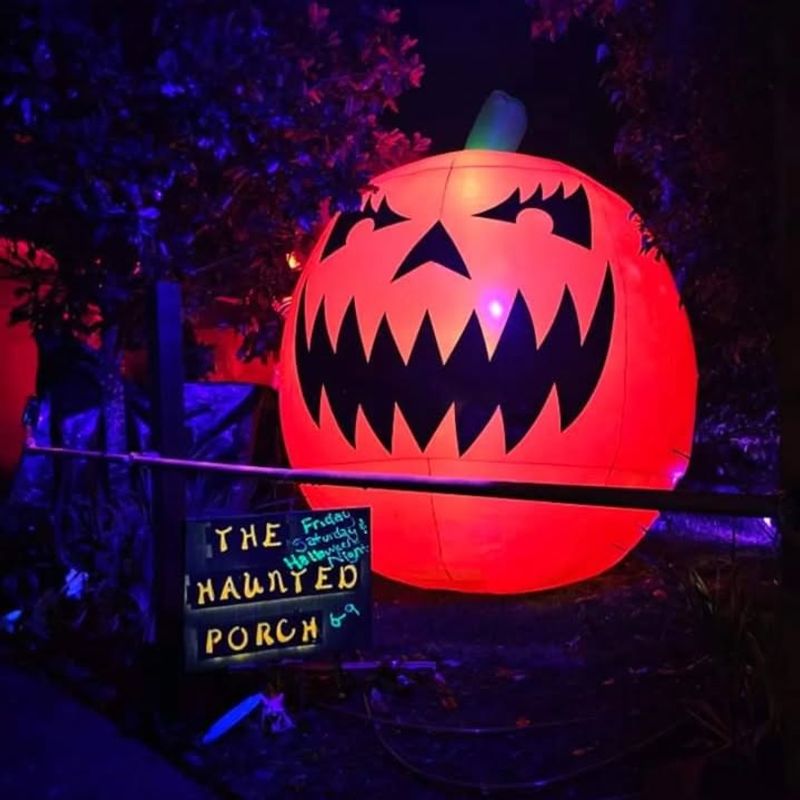 Oregon's 12 Most Creative Halloween Setups - Decor Hint The Haunted Porch, Newberg