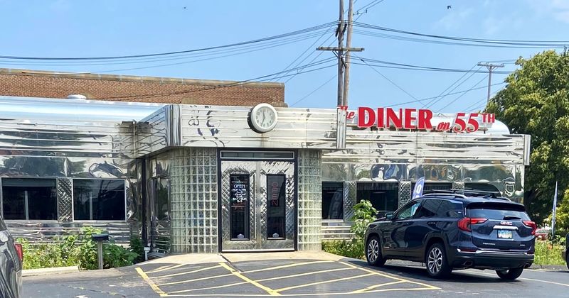 19 Ohio Chicken-Fried Steaks That Will Take You Straight Back To Grandma's Table - Decor Hint Diner On 55th