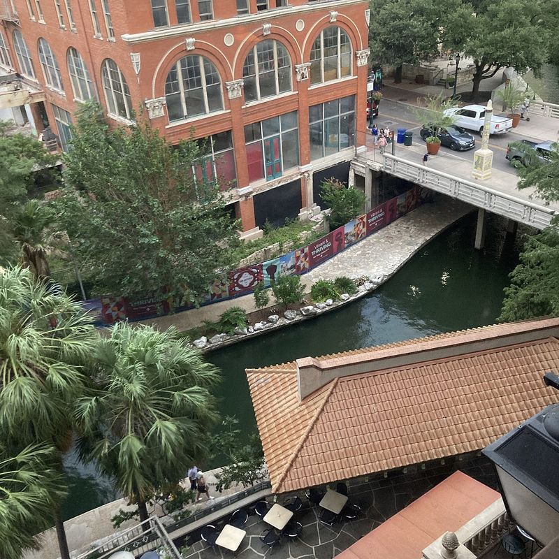 Hotel Valencia Riverwalk