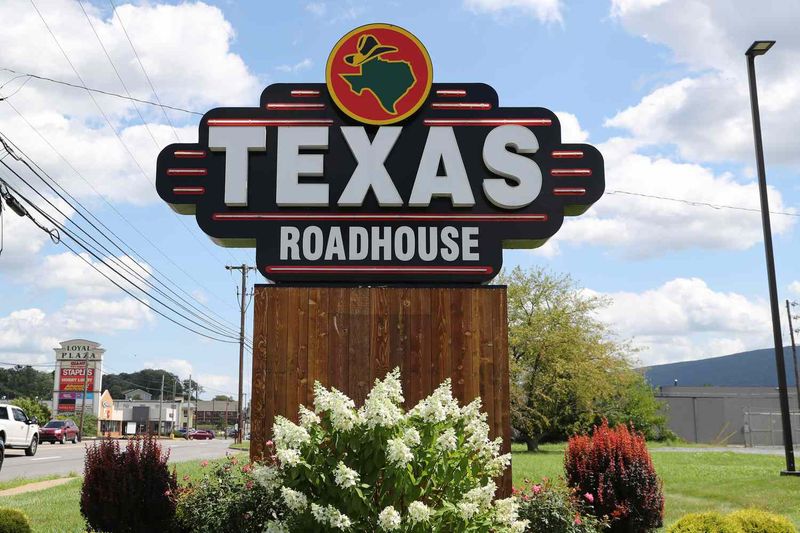 The Texas Roadhouse Secret Menu Item Every Cheese Lover Needs To Know About - Decor Hint The Secret Menu Phenomenon At Texas Roadhouse