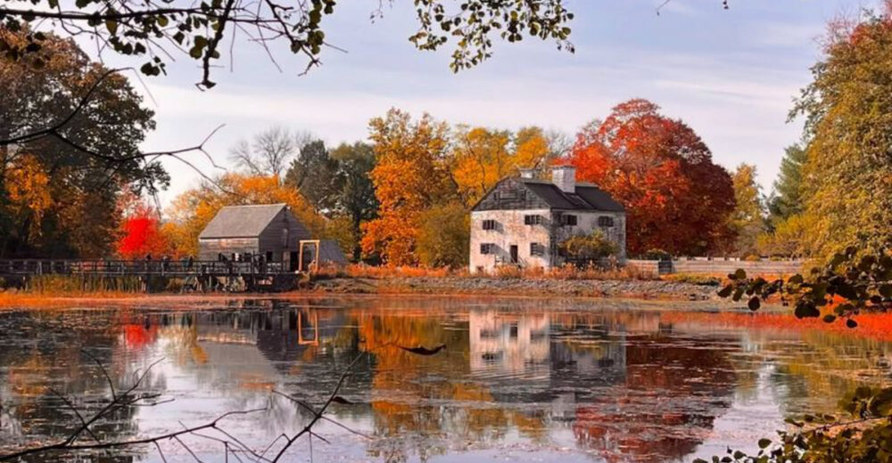 The Ultimate Fall Travel Guide To Sleepy Hollow NY And The Haunted Hudson Valley - Decor Hint