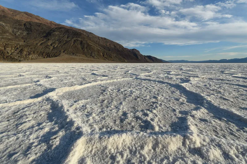 14 Places In The US You Might Regret Visiting For A Winter Vacation - Decor Hint West Texas Desert Towns