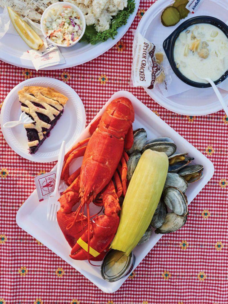 16 Maine Fish Fry Spots That Turn Friday Nights Into A Crunchy Tradition - Decor Hint Eaton's Lobster Pool in Little Deer Isle