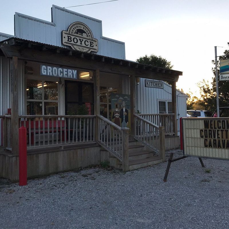 Kentucky Restaurants Serving Up Bottomless Flavor The Southern Way - Decor Hint Boyce General Store